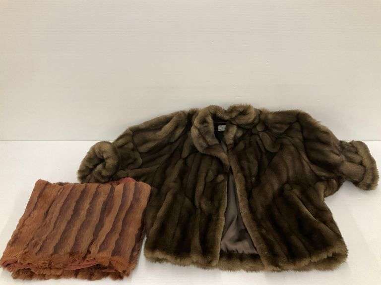 Gloria Vanderbilt Faux Fur Coat and Decorative Fur Section image