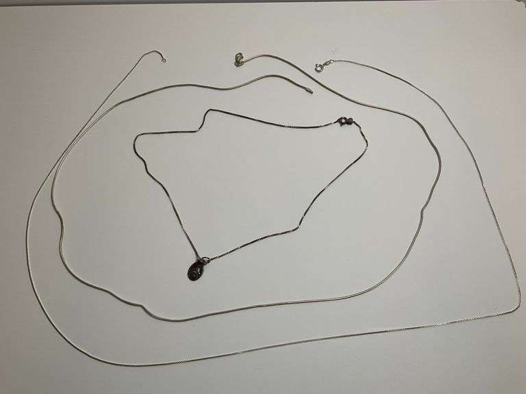 Sterling Silver Chains and Pendant .475 Troy Oz. image