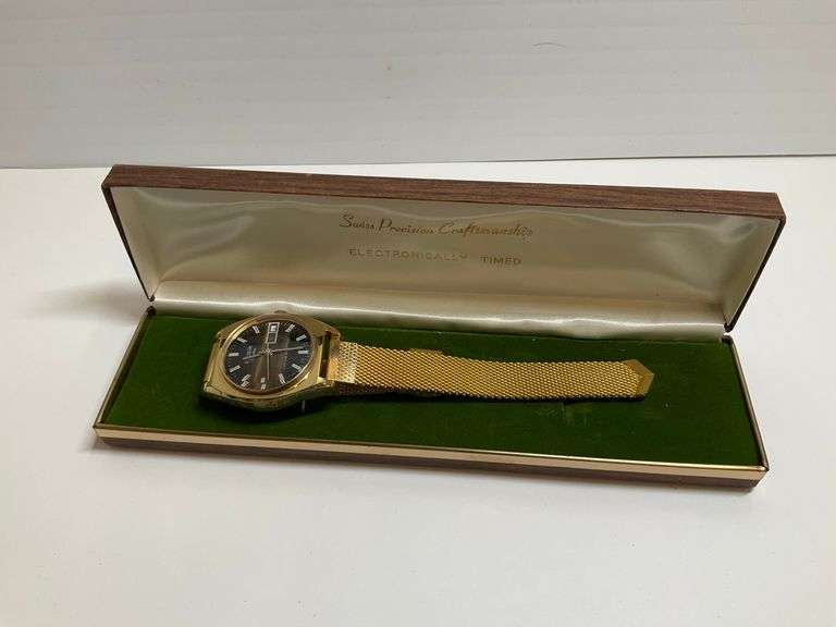 Vintage Eseikor Lifetime Mainspring Wrist Watch with Date image