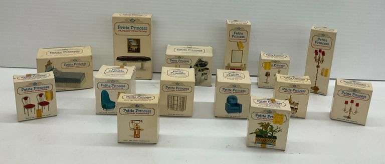 Petite Princess Fantasy Furniture - Lot of 14 Boxed Sets image