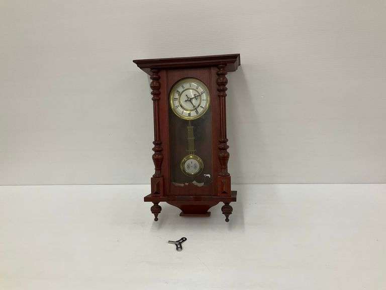Pendulum Wall Clock with Key image