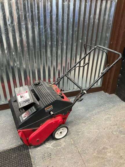 Tecumseh 4.5 HP Snow Blower... has good compression image