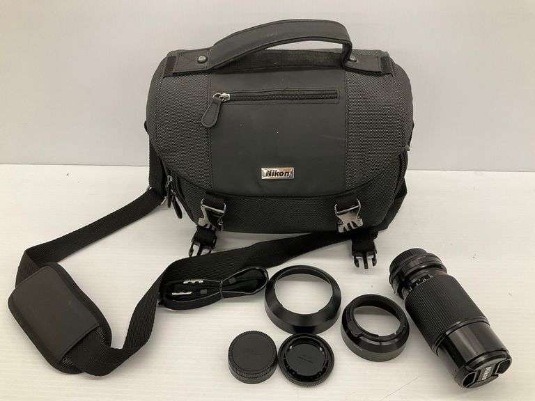 Nikon Zoom Lens 80-200mm f/4 with Bag and Accessories image