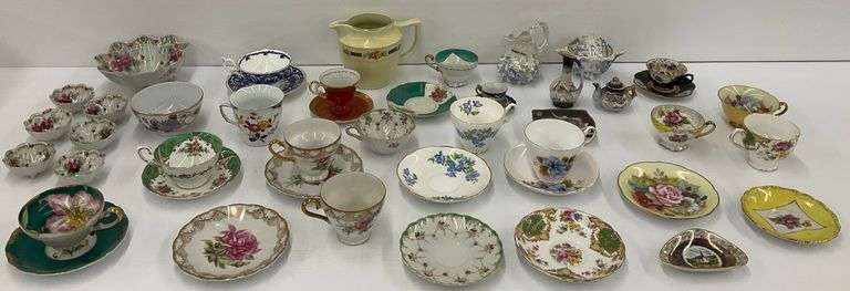 Collectible Vintage Porcelain Group image