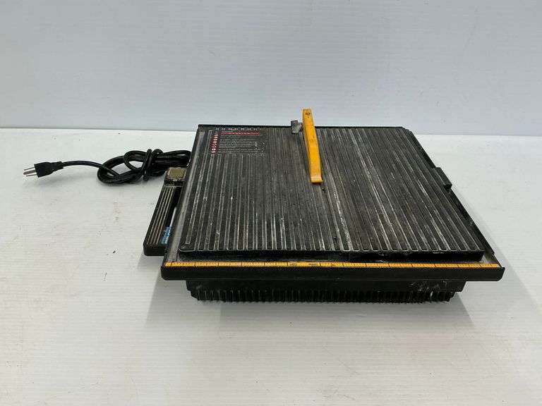 Plasplugs Diamond Wheel Wet Tile Saw DWW105US image