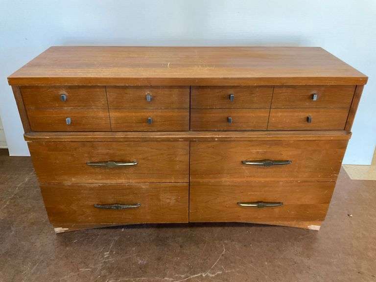 Mid-Century Modern Dresser with 8 Drawers...see description and photos image