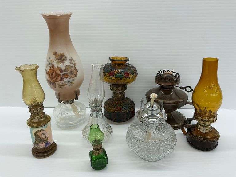Eight Decorative Oil Lamps image