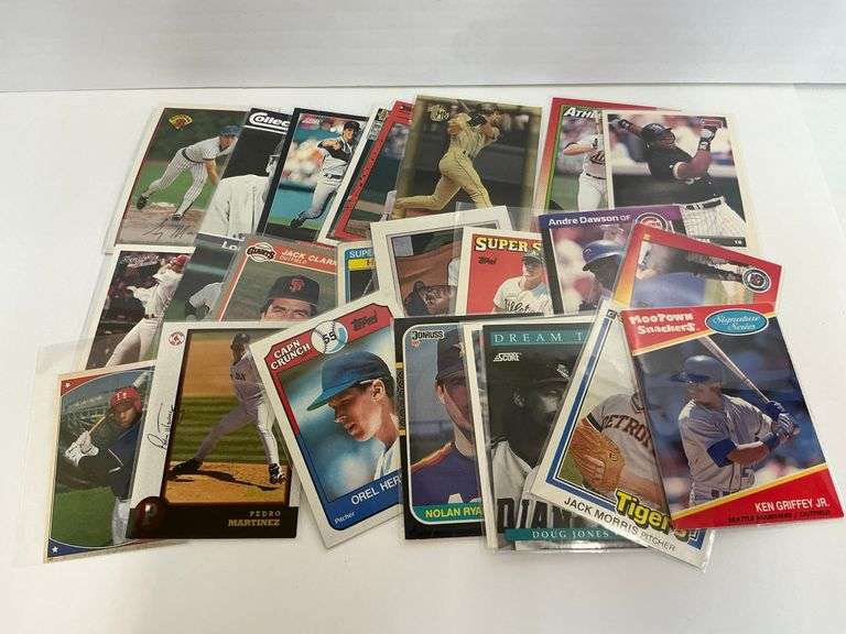 Assorted Baseball Trading Cards Collection - Various Players & Years image