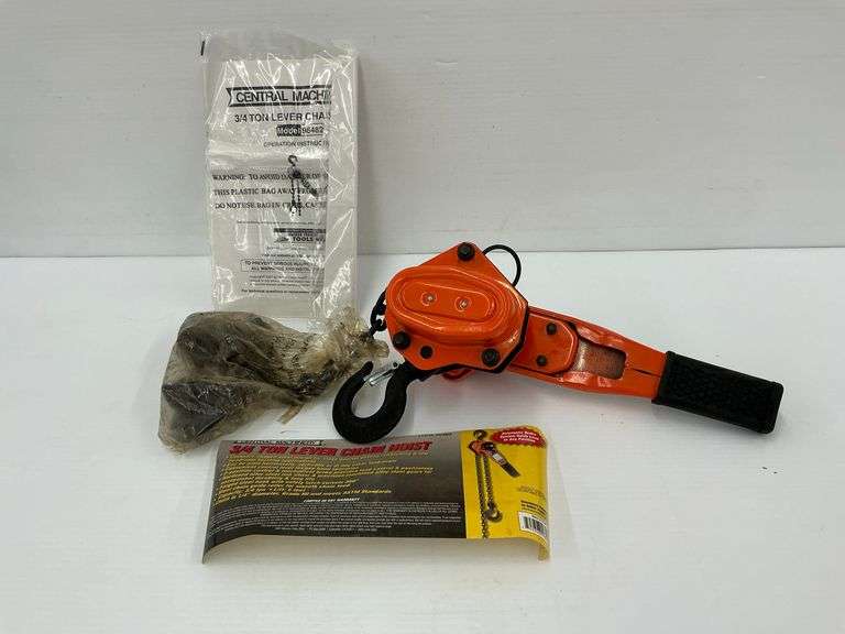 Central Machinery 3/4 Ton Lever Chain Hoist image