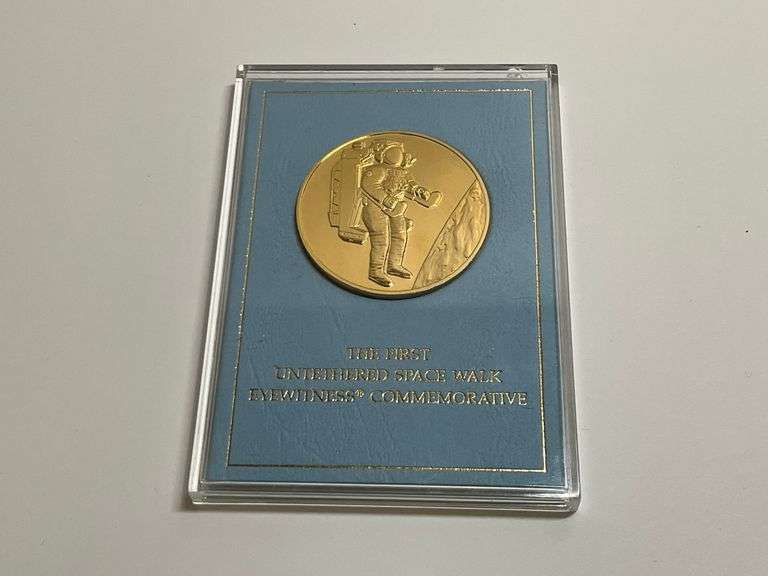 The First Untethered Space Walk Eyewitness Commemorative Coin, 24KT Gold On Sterling Silver image