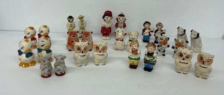 Vintage Figural Salt and Pepper Shakers Group image