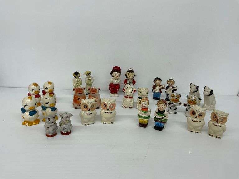Vintage Figural Salt and Pepper Shakers Group image