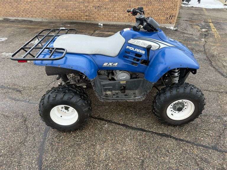 2002 Polaris Trail Boss 325 2x4 ATV. VIN - 4XACA32A322837647. image