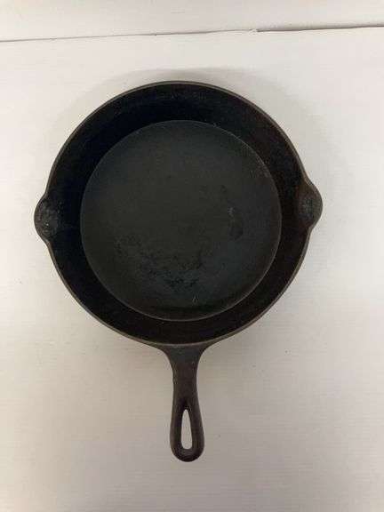 Vintage Favorite Cast Iron Skillet image