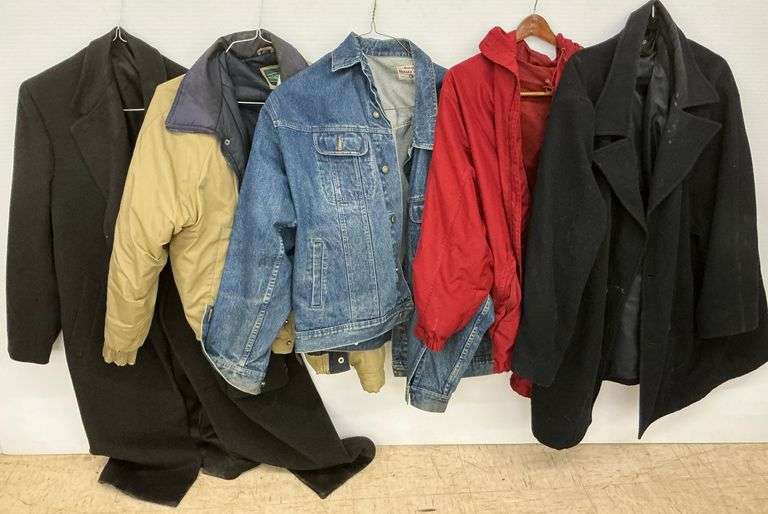 Men's Outerwear - Slates, London Fog, Wrangler, Private Club image