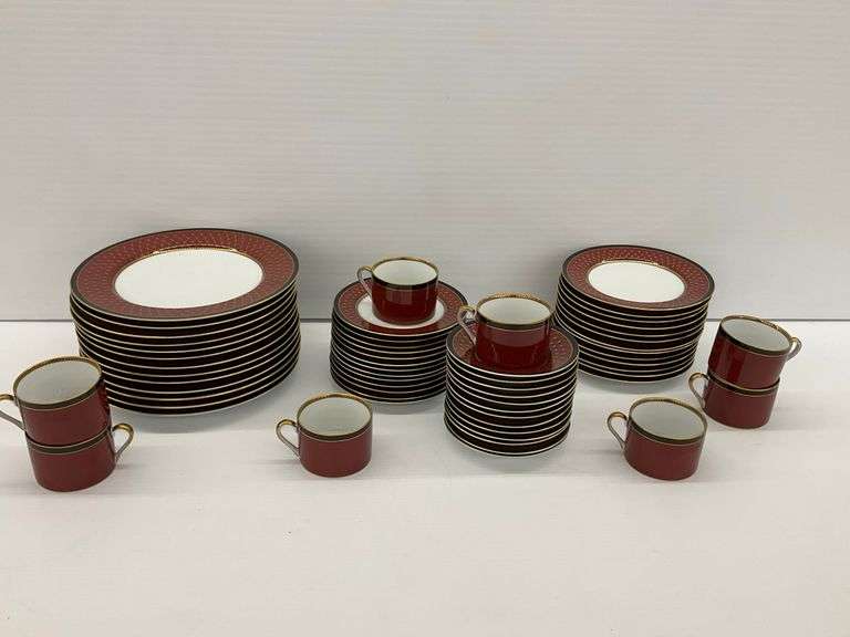 Fitz and Floyd Chaumont Fine Porcelain Dinnerware Set image