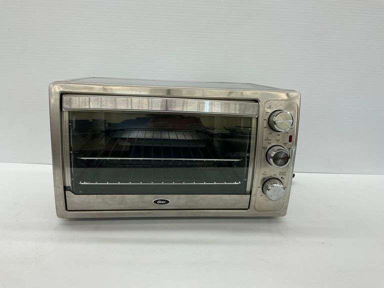 Oster Toaster Oven Model TSSTTVXXLL, powers on image