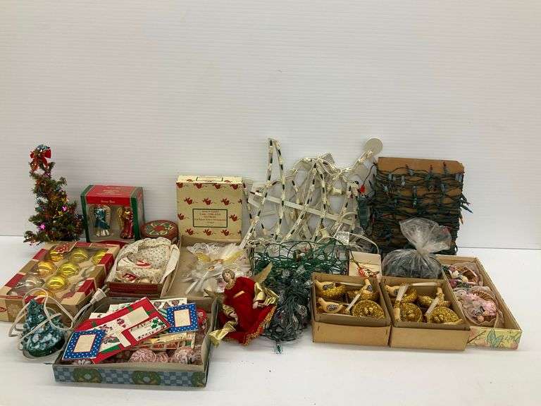 Christmas Decorations and Ornaments Lot image