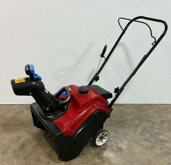 Toro Power Clear 180 Snow Blower... works image