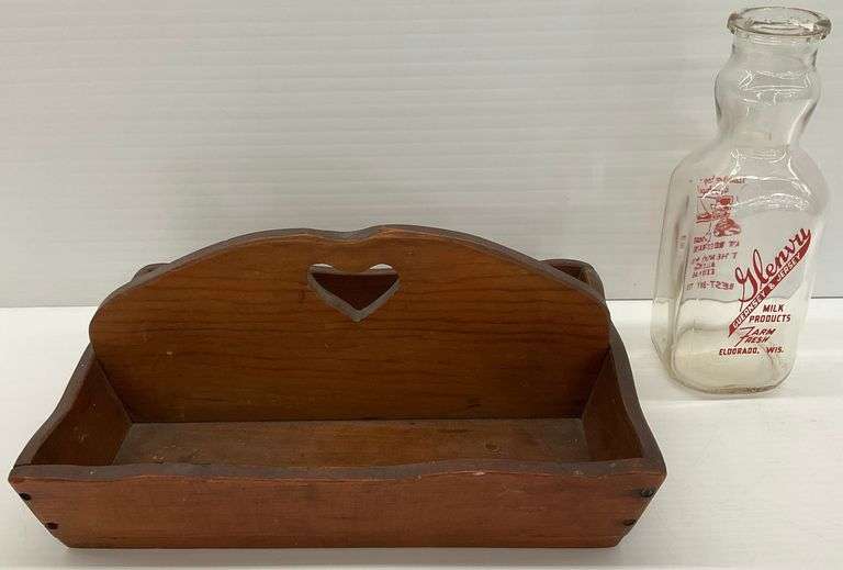 Glenvu Guernsey & Jersey Milk Bottle with Wooden Heart Cutout Tote image