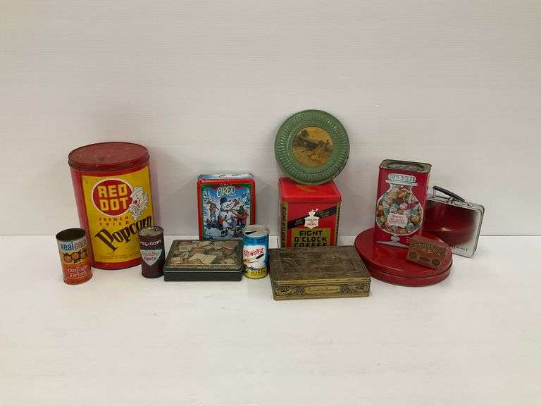 Vintage Advertising Tins, Soda Cans and Chimney Flue Cover image