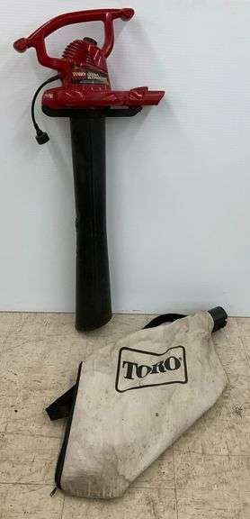 Toro Ultra Blower Vac with Bag... works image
