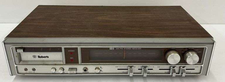 Vintage Roberts R-8050 AM/FM Stereo Receiver with 8-Track Player... powers on image