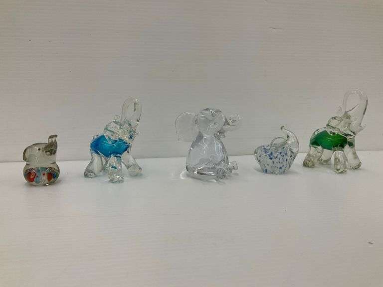 Collection of Art Glass Elephant Figurines, one chipped image