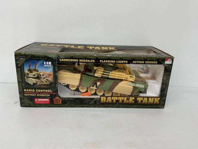 Radio Control Battle Tank Toy 1:18 Scale image