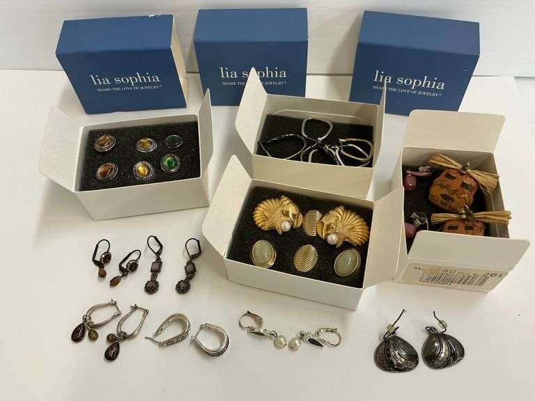 Lia Sophia Assorted Costume Jewelry Lot image