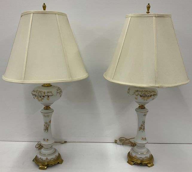 Pair of Floral Base Table Lamps... work image