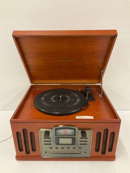 Crosley CR24-003A Radio, Turntable, and CD Recorder, works image