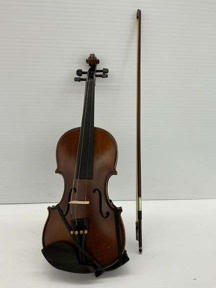 Violin with Bow and Case image