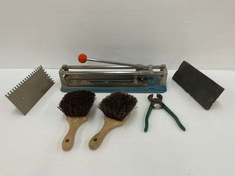 Tile Installation Tool Lot - Cutter, Brushes, Nippers, Trowels image