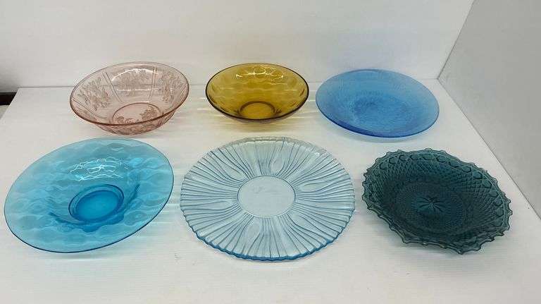 Six Vintage Glass Bowls and Plates... one chipped image