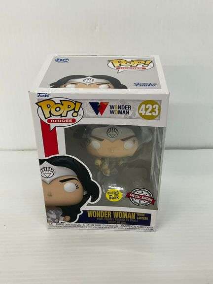 Funko POP! Heroes Wonder Woman White Lantern #423 Glows in the Dark Special Edition image