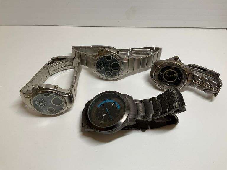 Mixed Lot of Four Wristwatches image