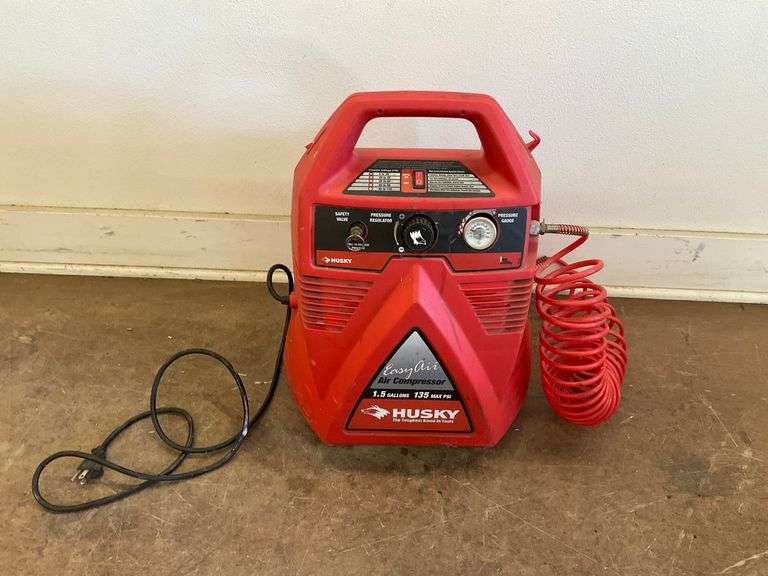 Husky Easy Air Portable Air Compressor, works image