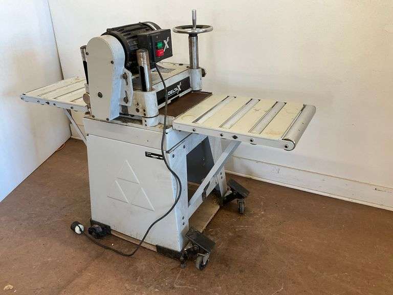 Delta DC-380 Planer on Stand image
