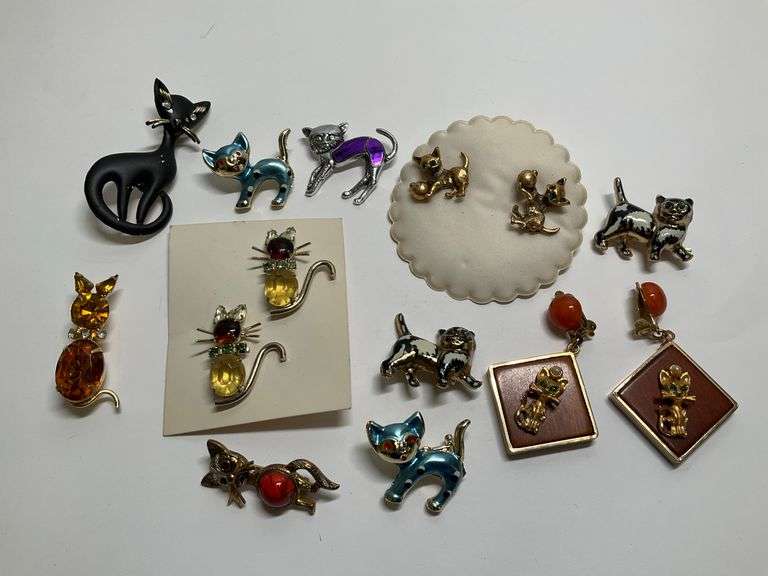 Group of Cat Theme Vintage Jewelry image