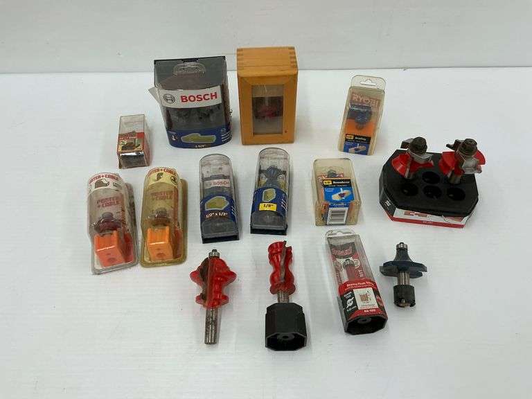 Mixed Lot of Router Bits - Bosch, Ryobi, Freud, Porter Cable image