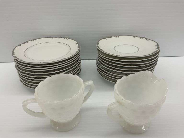 Mikasa Fine China Marlboro Japan 9267 Plates and Milk Glass Creamer & Sugar image