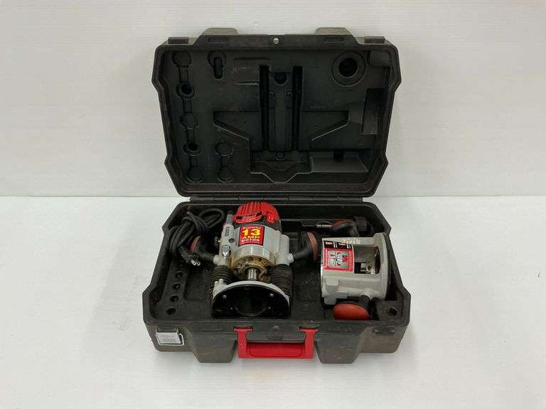 Freud Plunge Router and Base in Case image