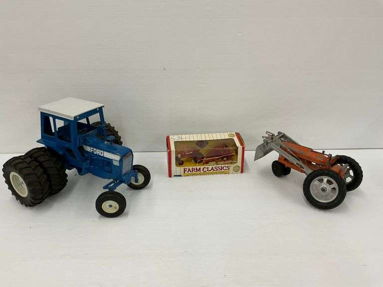 Hubley, Ford 9600 & IH Farmall 350 Diecast Tractors image
