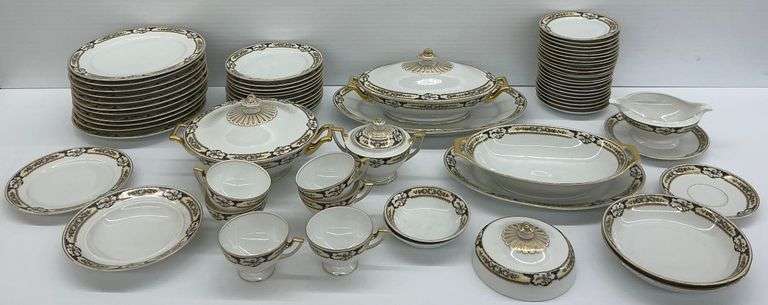 Golden Pheasant Pattern by Thomas Bavaria China Dinnerware Set image