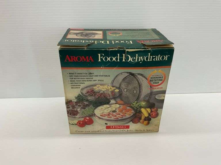 Aroma Food Dehydrator... powers on image