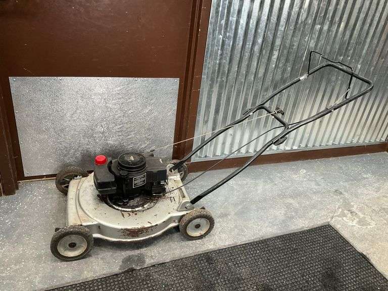 Craftsman Eager-1 Walk-Behind Lawn Mower... good compression image