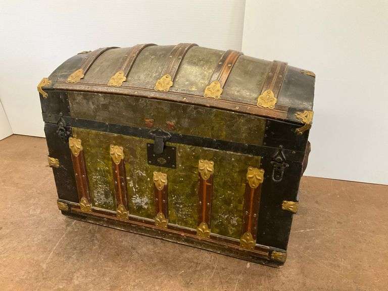 Vintage Domed Top Trunk with Interior Organizer image