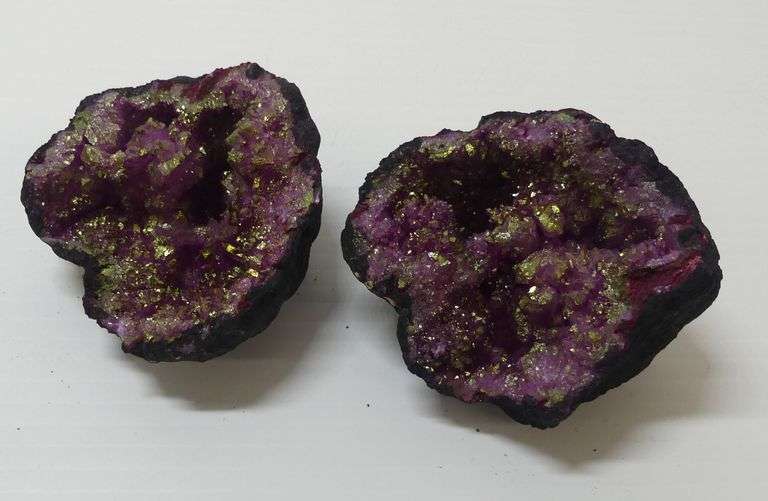 Dyed Moroccan Geode image