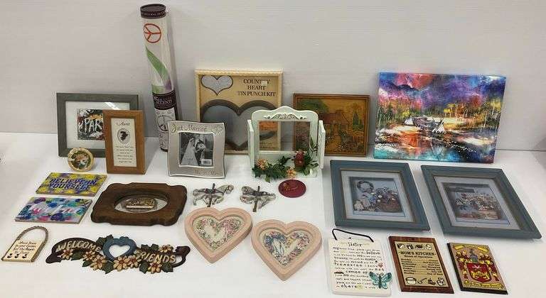 Home Decor and Picture Frames image